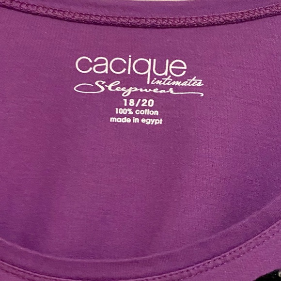 Cacique Top with Velvet Rhinestone Butterfly Design Size 18/20 - Fits Like a 1X - Picture 6 of 6